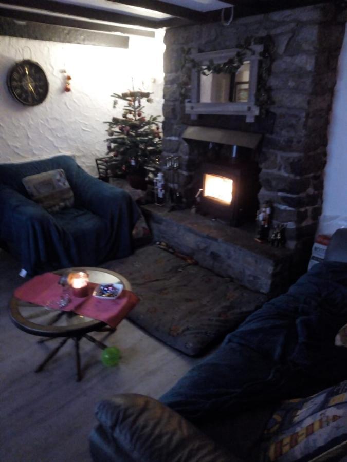 Fishermen's With Log Burner, 2 Bathrooms & Sea Views From Garden Terraces