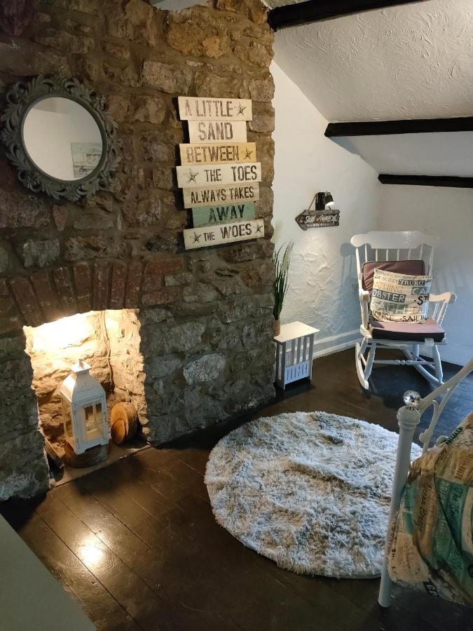 Fishermen's With Log Burner, 2 Bathrooms & Sea Views From Garden Terraces Holiday home The Mumbles