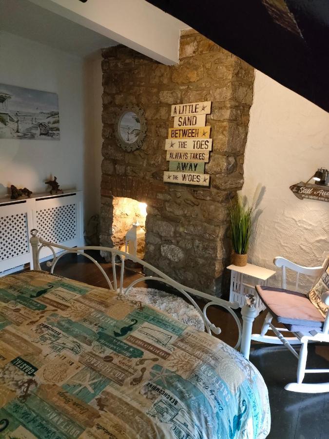 Fishermen's With Log Burner, 2 Bathrooms & Sea Views From Garden Terraces Holiday home *