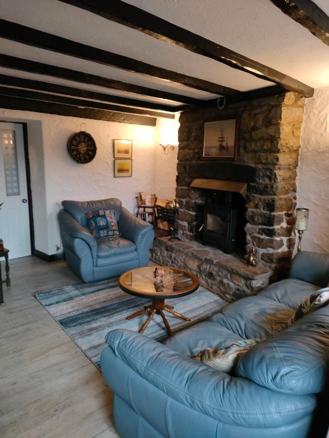 Fishermen's With Log Burner, 2 Bathrooms & Sea Views From Garden Terraces Holiday home *