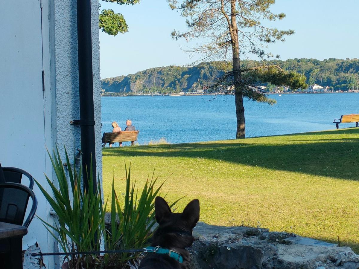 Holiday home Fishermen's With Log Burner, 2 Bathrooms & Sea Views From Garden Terraces *