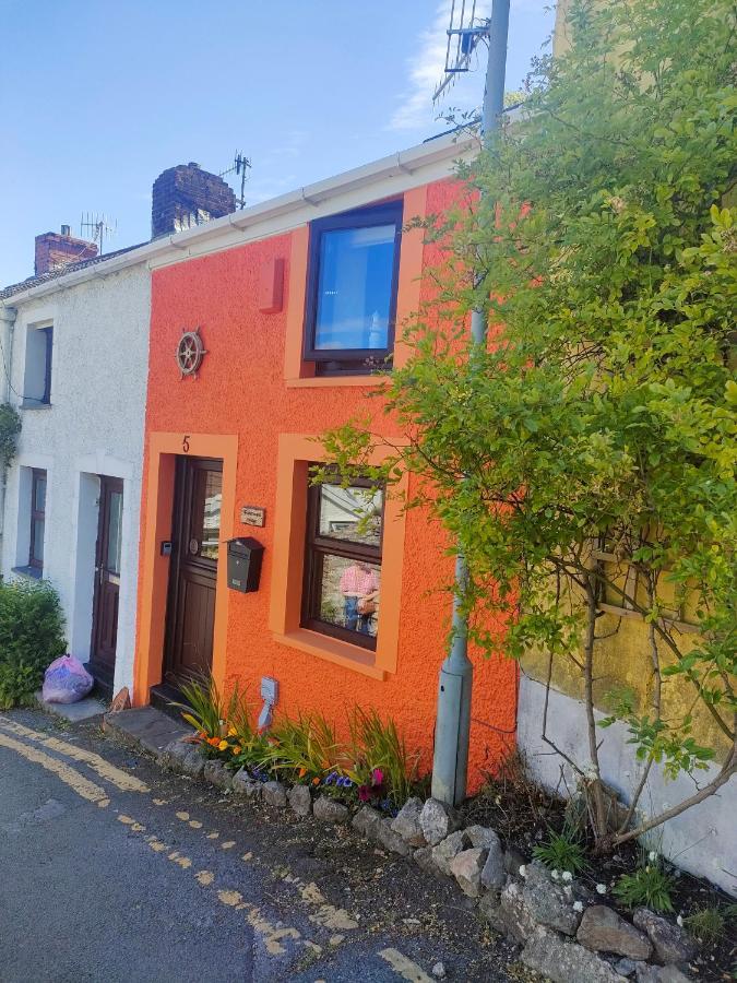 Fishermen's With Log Burner, 2 Bathrooms & Sea Views From Garden Terraces Holiday home