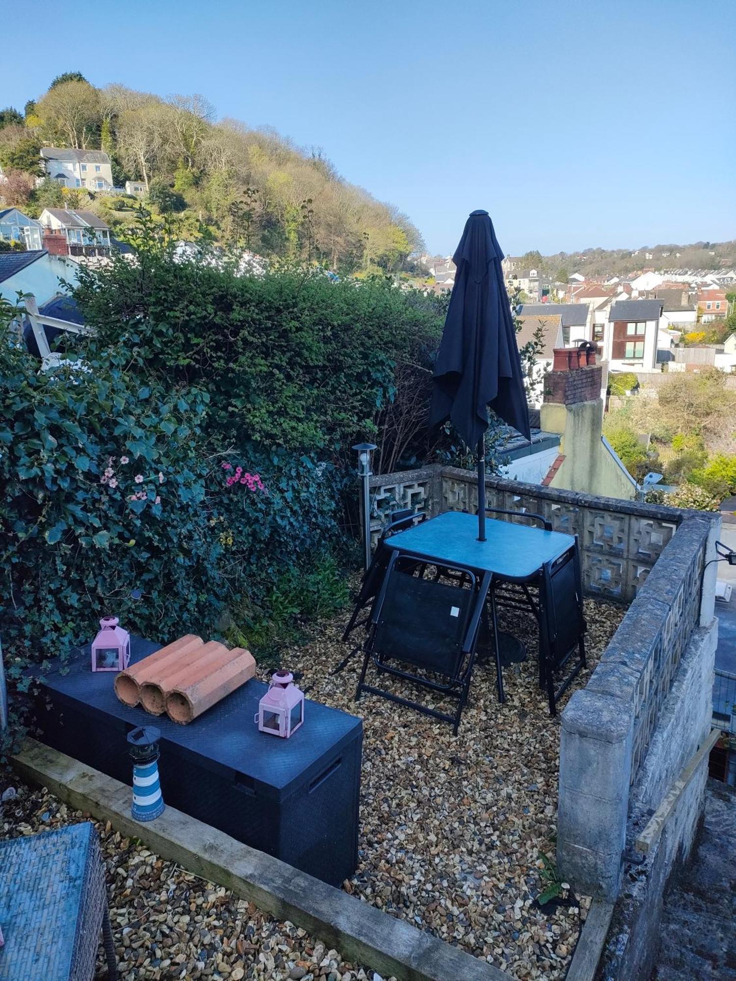 Fishermen's With Log Burner, 2 Bathrooms & Sea Views From Garden Terraces The Mumbles